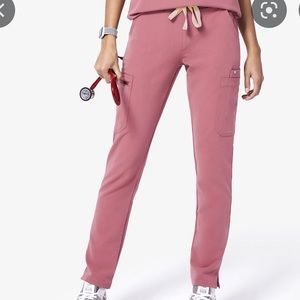 FIGS Yola Scrub pants in Mauve